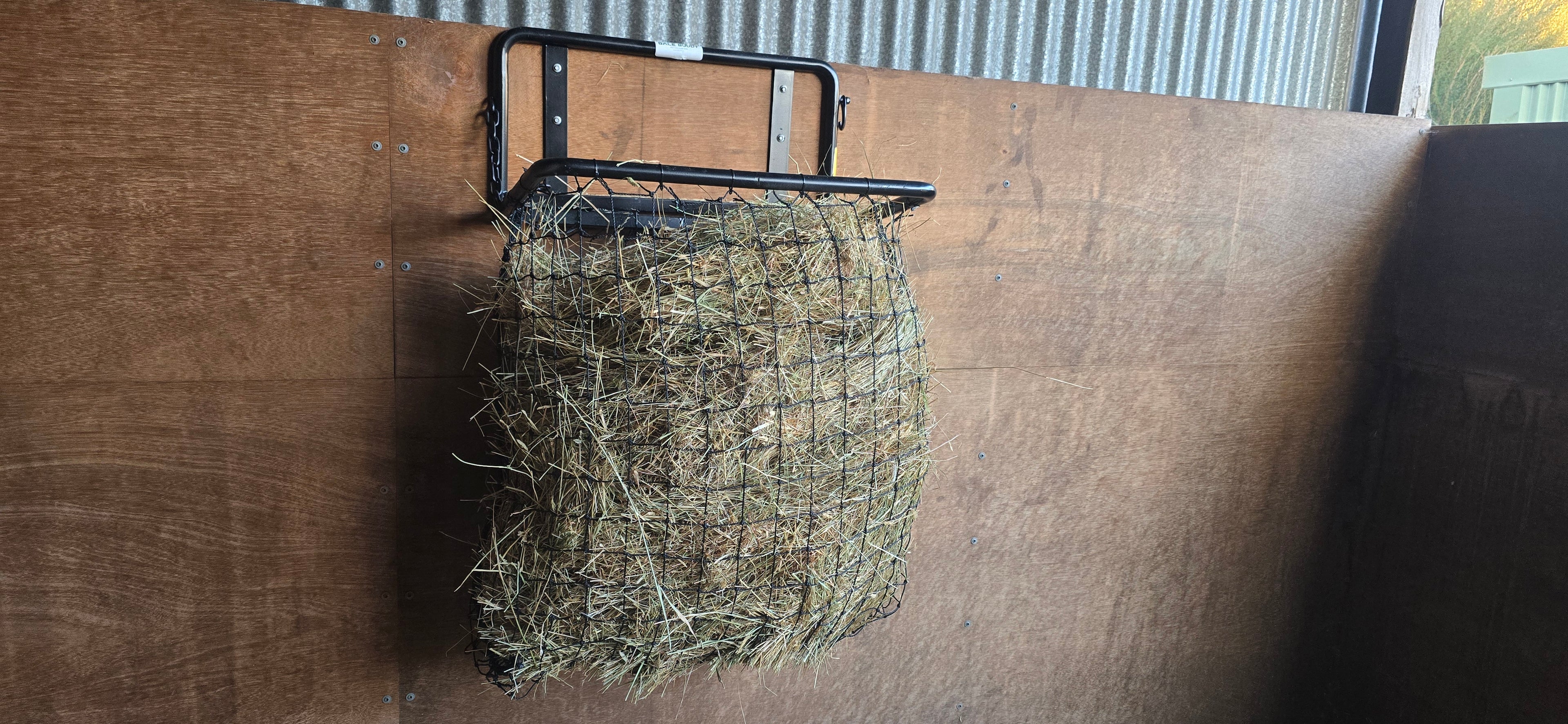 Noble's Bale Buddy (Stable)